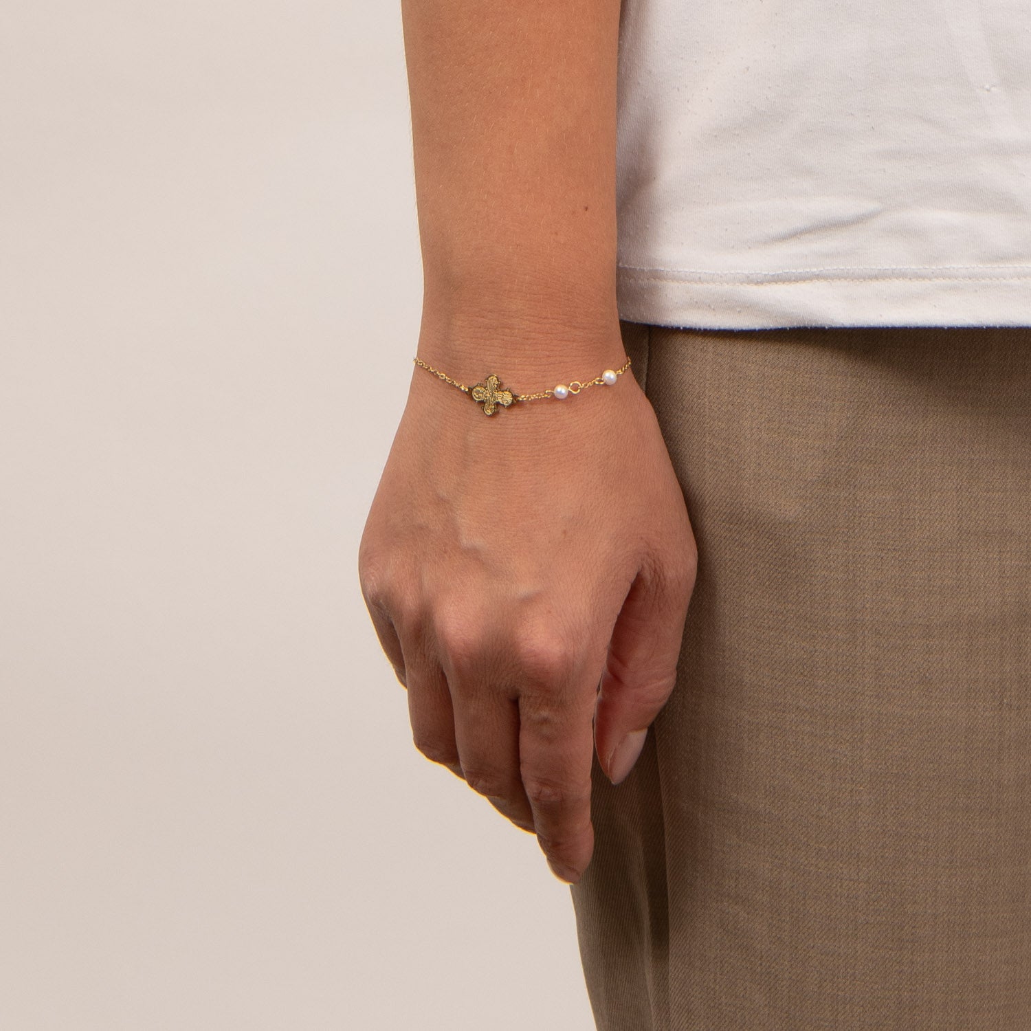 DETAIL254042